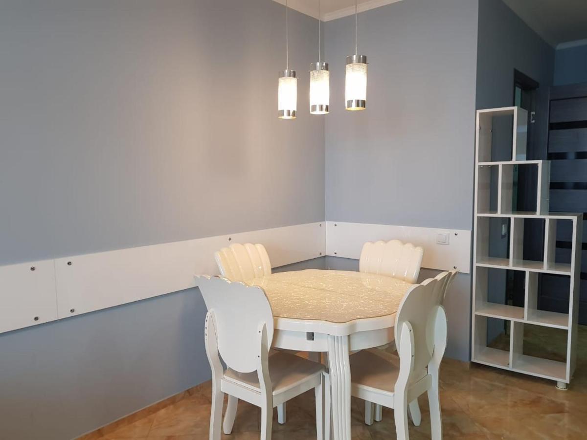 Apartamento Breeze Batumi Exterior foto