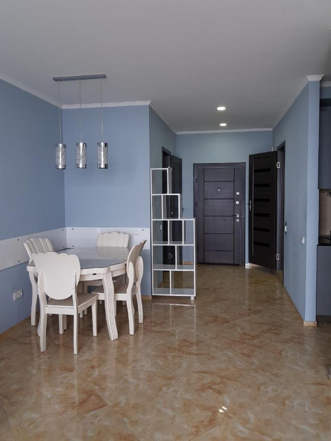 Apartamento Breeze Batumi Exterior foto