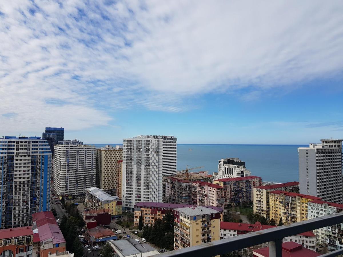 Apartamento Breeze Batumi Exterior foto