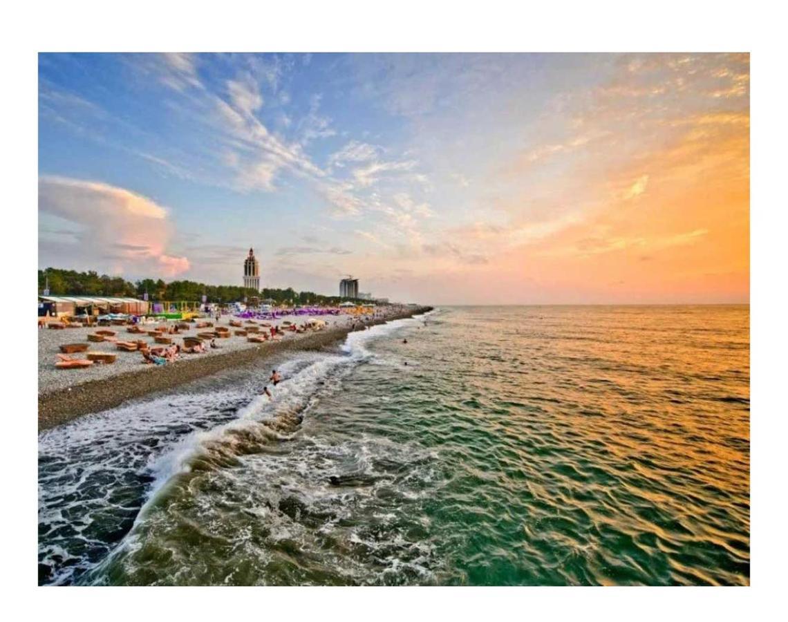 Apartamento Breeze Batumi Exterior foto