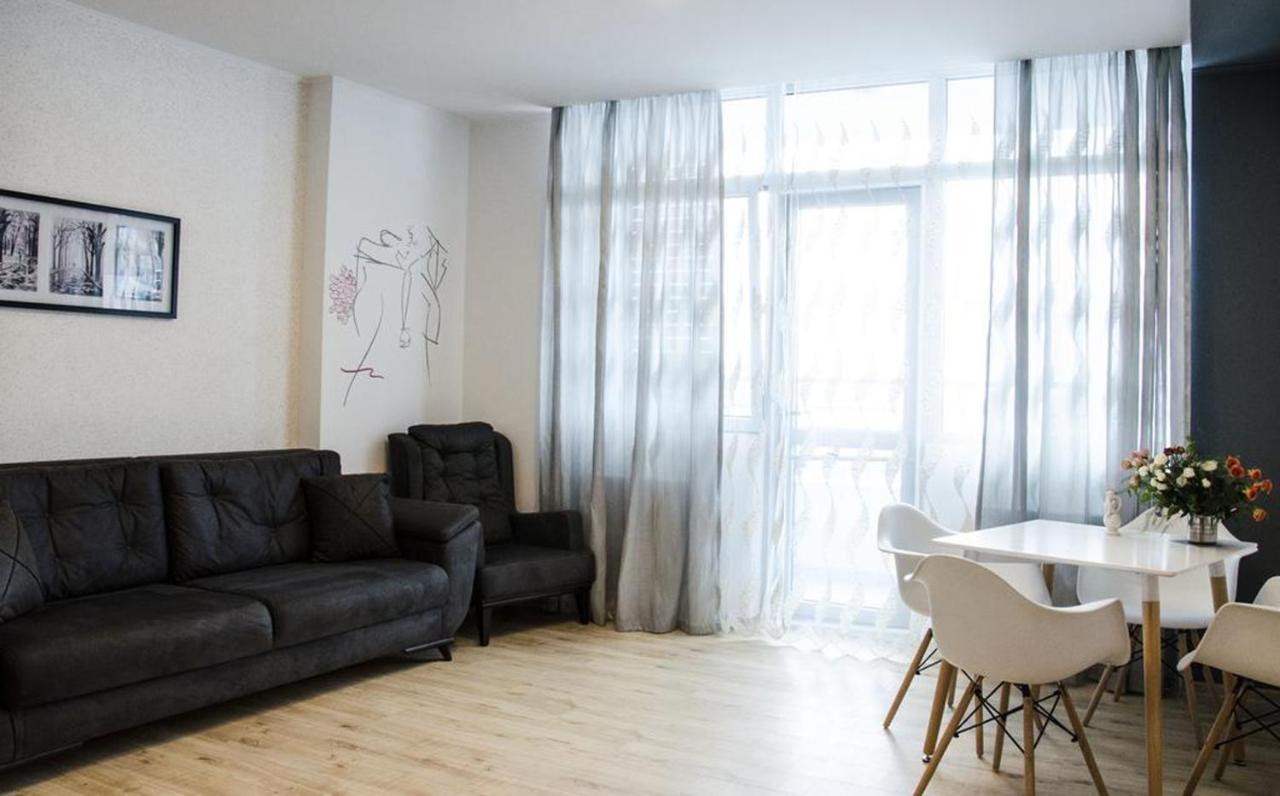 Apartamento Breeze Batumi Exterior foto
