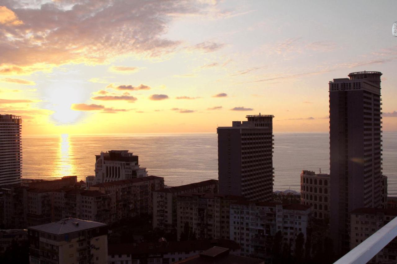 Apartamento Breeze Batumi Exterior foto